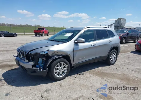 2017 Jeep Cherokee Latitude 4X4 from USA, damaged, VIN 1C4PJMCS3HW601041